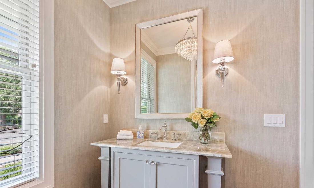 Vintage Meets Modern: Incorporating LED Mirrors in Traditional Decor