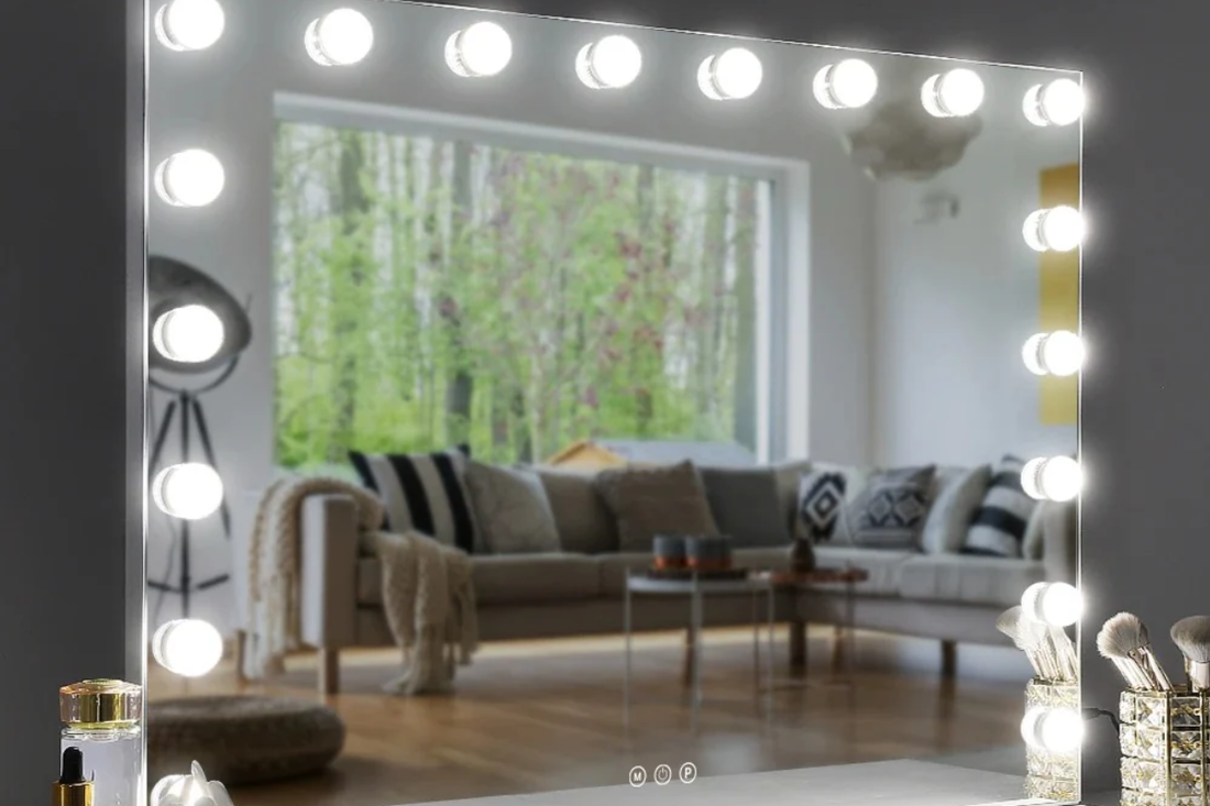 How to Use Lighted Makeup Mirror?