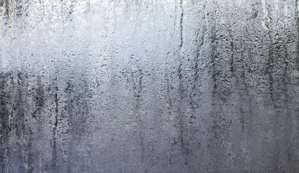 How to Fix an Old Cloudy Mirror? Save It With This Trick